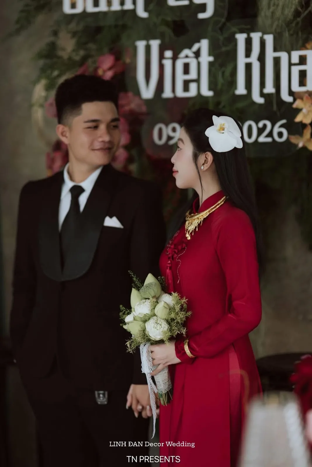 Không gian studio cưới và đội ngũ nhiếp ảnh, trang điểm